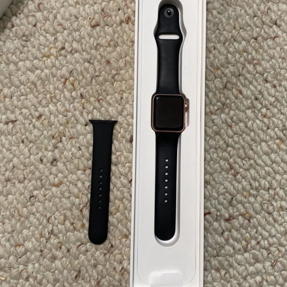 Series 3 Apple Watch w/ Cellular